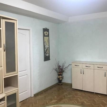 Уютненькая Квартирка Kiew Exterior foto